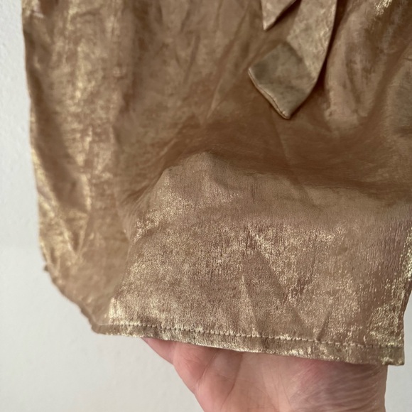 Metallic Gold Tie Neck Blouse Large 8/10 Statement Elegant Holiday Party Layer - Picture 6 of 12